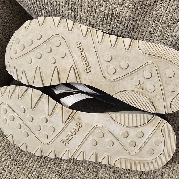 REEBOK CLASSIC NYLON GRADE SCHOOL  BLACK / WHITE - Picture 5 of 6